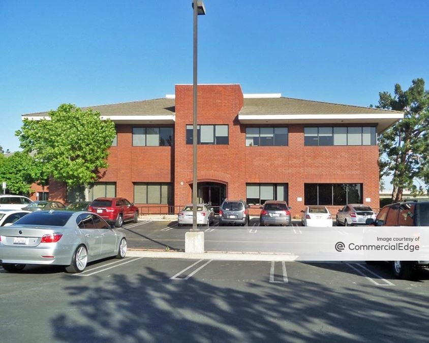 Centerstone Plaza - 4040 & 4050 Barranca Pkwy