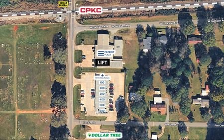 Retail space for Rent at 153 S Elm St in Haughton