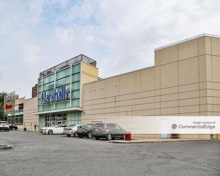 Retail space for Rent at 40 West 225th Street in Bronx