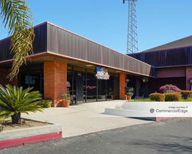 Stockdale Fashion Plaza