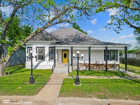 Other space for Rent at 327 S Robb St in Trinity