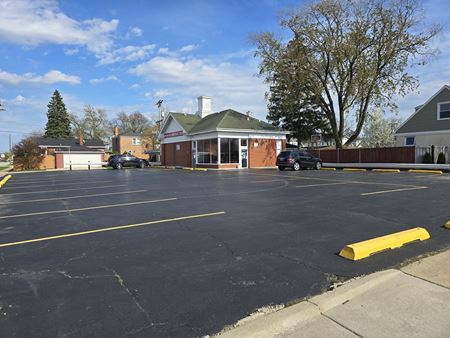 Office space for Sale at 3101 Maple Ave in Brookfield