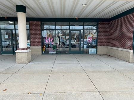 Retail space for Rent at 636 East State Road in Island Lake