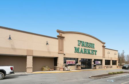 Photo of commercial space at 6382 W Jefferson Blvd in Fort Wayne