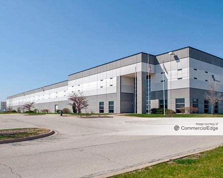 Industrial space for Rent at 1295 Butterfield Road in Aurora
