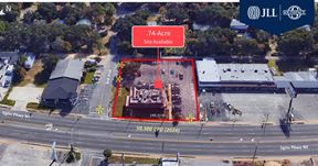 Former Denny's Available for Lease