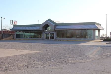Photo of commercial space at 2929 E. Dupont Road in Fort Wayne