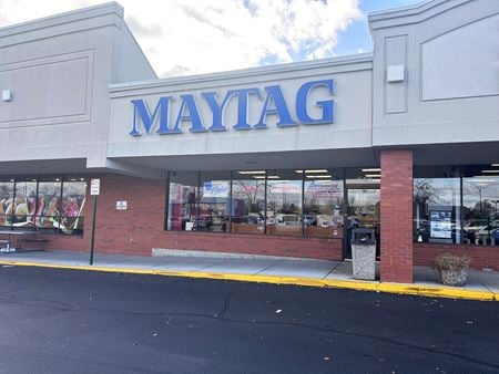 Retail space for Rent at 548 South Roselle Road in Schaumburg