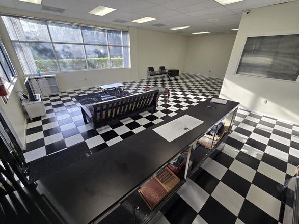Industrial Flex Space | Corner Unit