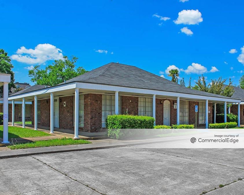 2005 MacArthur Drive, Alexandria, LA 71301