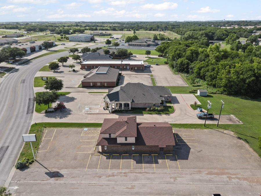 400 North Ridgeway Drive