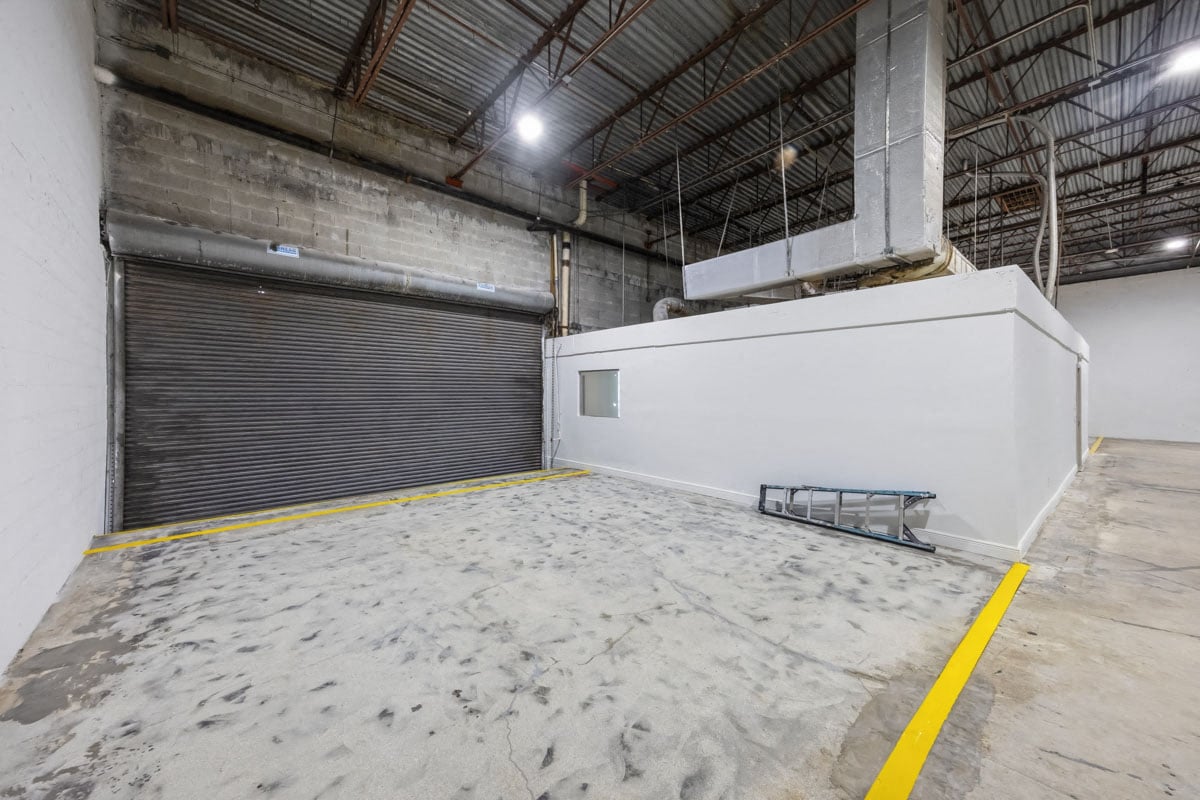 7,360 SF Industrial Space in Doral, FL Photo