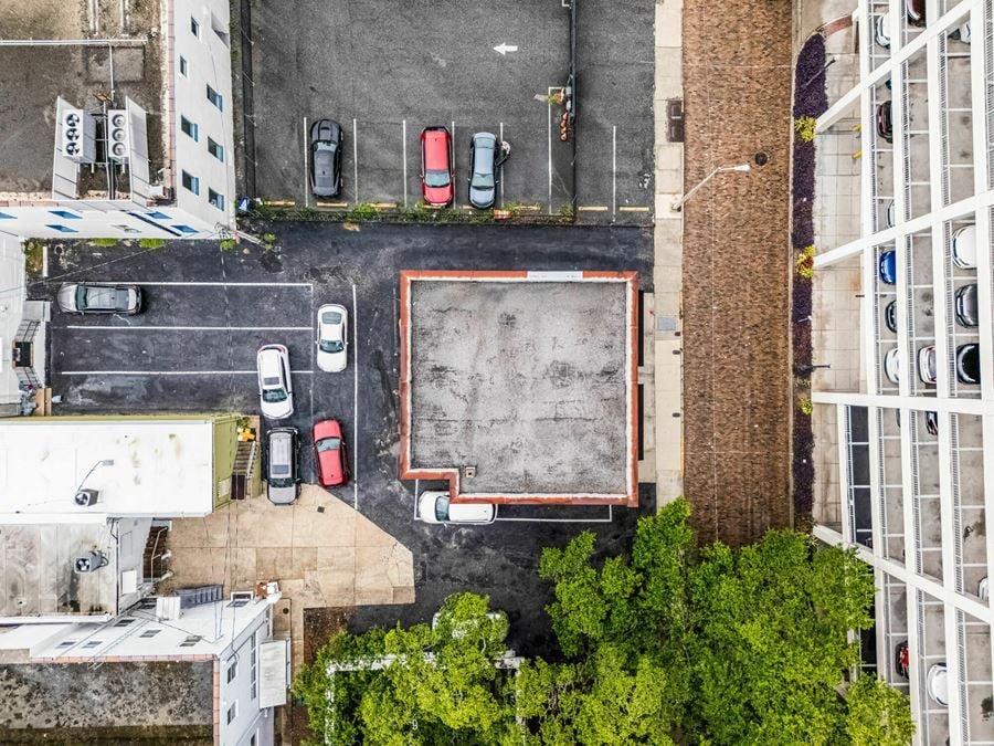 220 Palmetto Ave