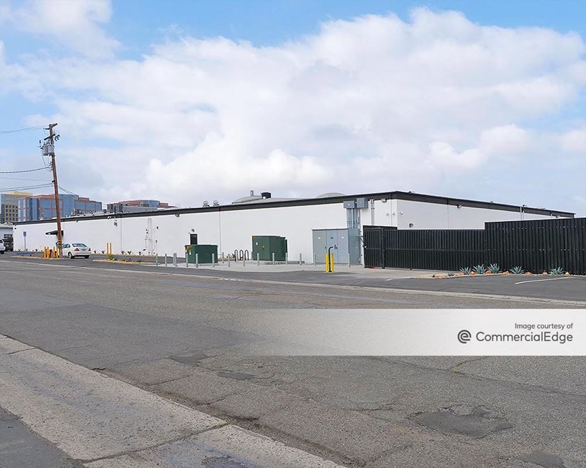 3030 Oak Street, Santa Ana Industrial Space For Lease