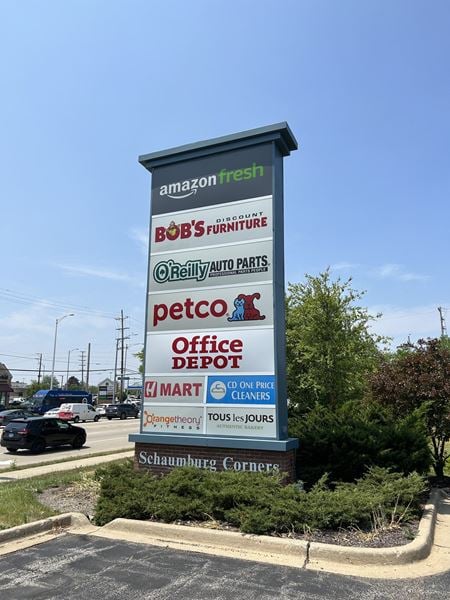 Retail space for Rent at 16 East Golf Road in Schaumburg