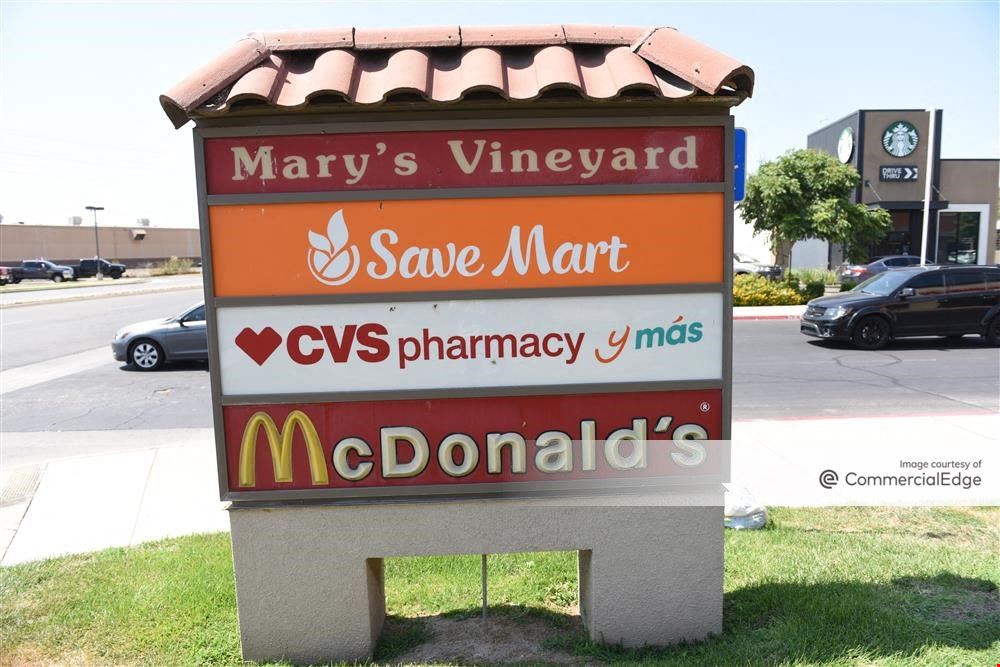 Mary’s Vineyard Shopping Center