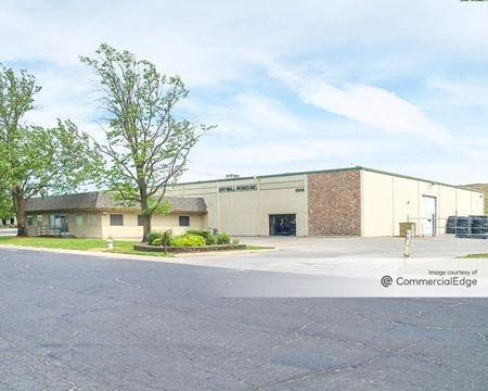 Industrial space for Rent at 5900 Warehouse Way in Sacramento