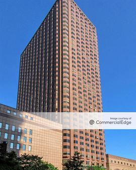440 S Lasalle, 425 South Financial Place
