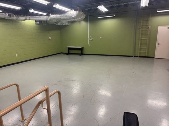 Upstairs Office Suites for Lease