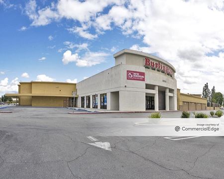 Photo of commercial space at 6433 Fallbrook Avenue in West Hills