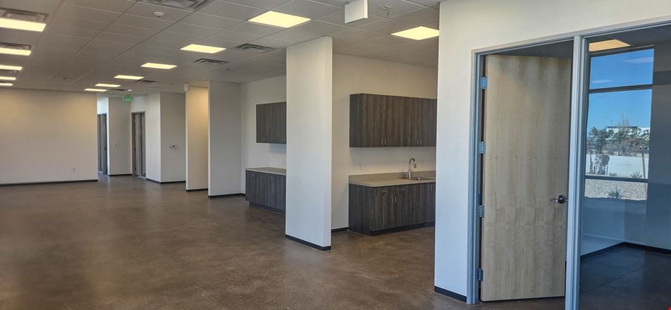 7320 E Pecos Rd, Bldg 11, Ste 121