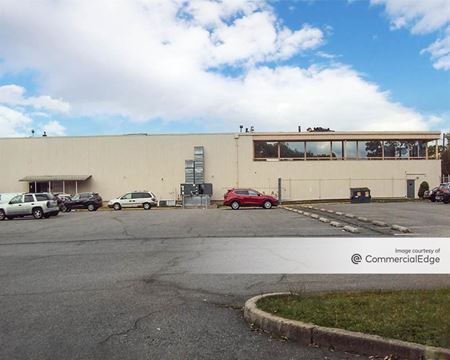 Commercial space for Rent at 122 Quentin Avenue in New Brunswick