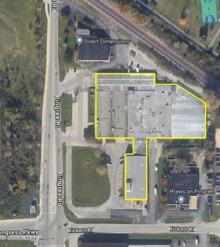 Industrial space for Rent at 6704 Pingree Road in Crystal Lake