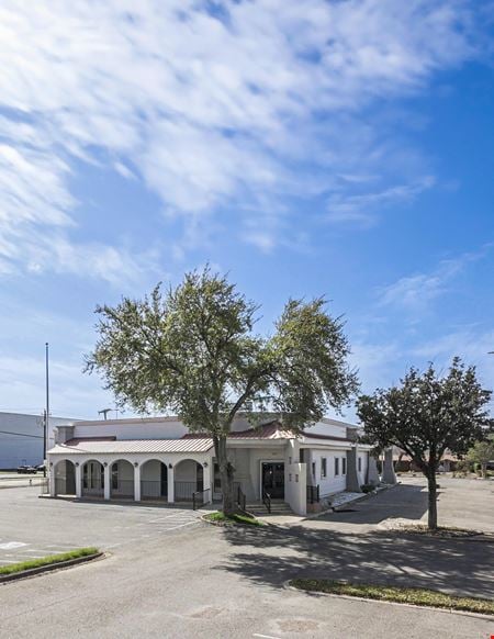 Photo of commercial space at 1800 S. Main St. in McAllen