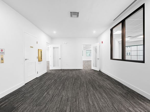 490 E Palmetto Park Rd