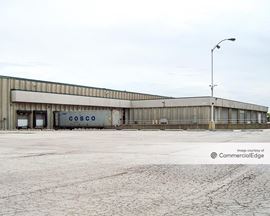 Elk Grove Industrial Park - 851-875 East Devon Avenue