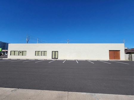 Retail space for Rent at 302 W Indian School Rd in Phoenix