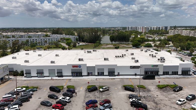 Shoppes at Naranja Lakes Junior Box Retail Space on US 1
