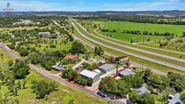 Warehouse and flex industrial space available for lease