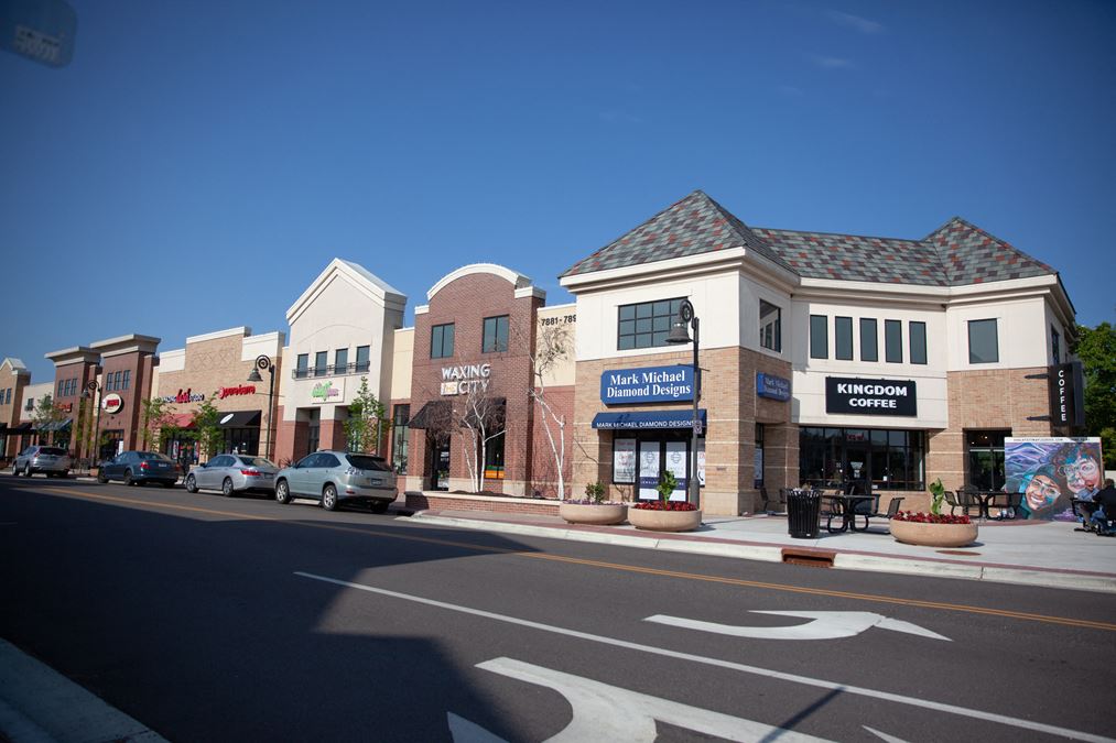 Arbor Lakes Main Street