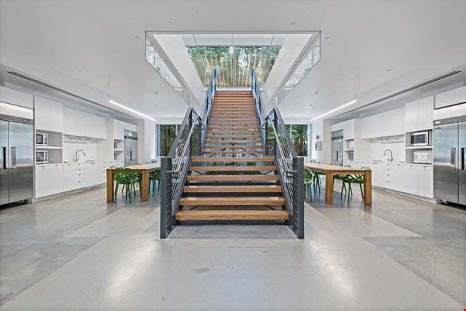 4100 Wildwood Parkway (R026a)