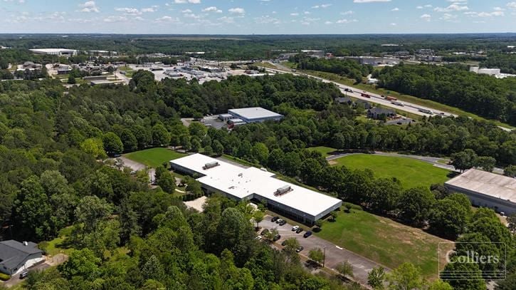 ±22,000-SF Subdivisable Office Space