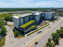 25 E. Algonquin Road