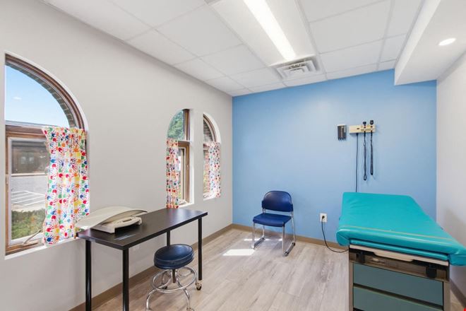 5873 Allentown Road – Suite 36