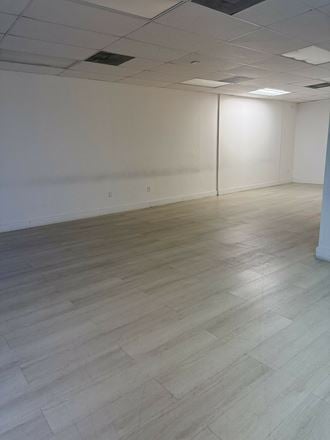 Freestanding Office/Retail