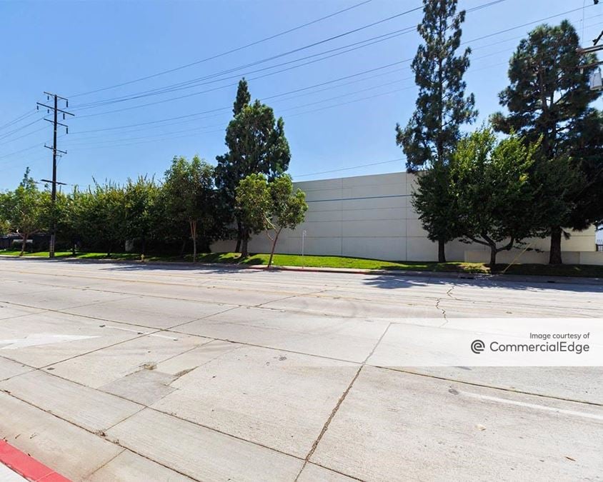 5430 East Slauson Avenue, Commerce - Industrial Space For Lease