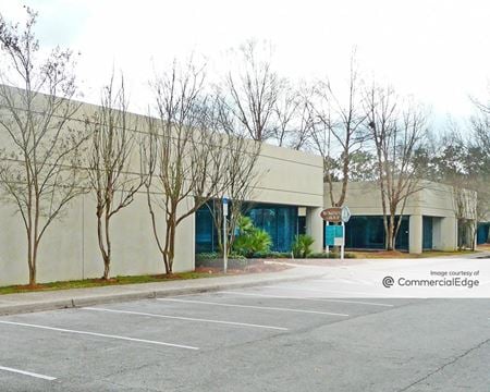 Photo of commercial space at 5401 Corporate Woods Drive in Pensacola