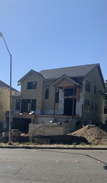 New Construction Home - Tukwila