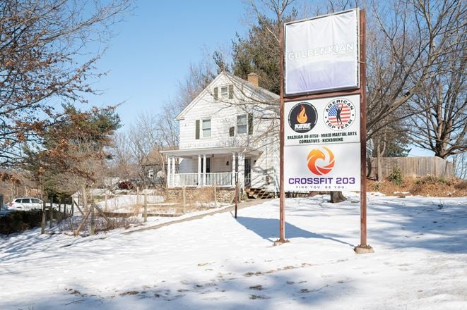 16 Beaver Brook Rd