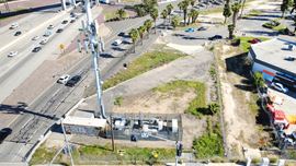 2200 E. La Cadena Dr.