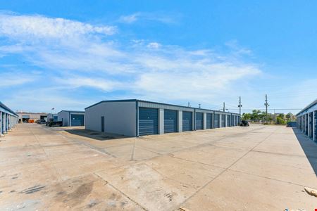 Industrial space for Rent at 249 Seaboard Ave in Venice