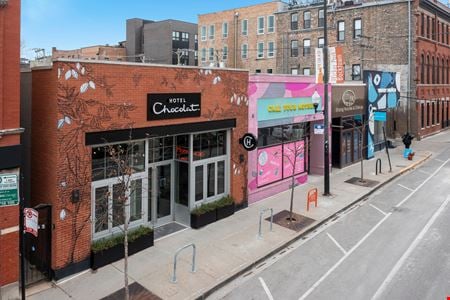 Retail space for Sale at 1611-1617 North Damen Avenue in Chicago