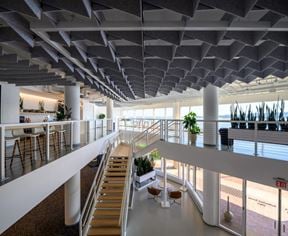 11 Canal Center Plaza