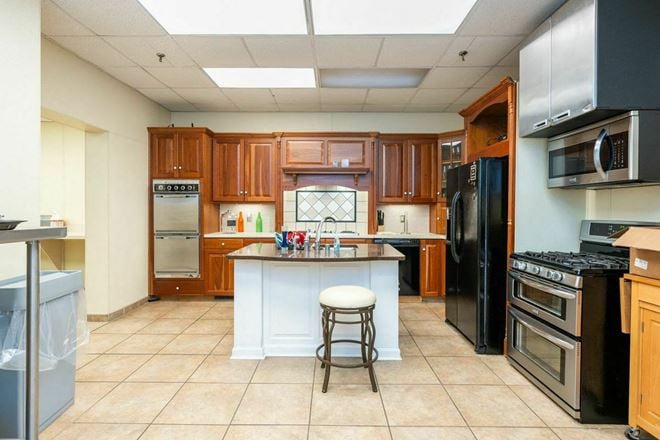 Flex property in Butchertown For Sale or Lease