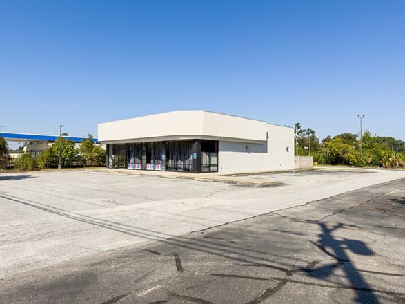 1651 Gordon Hwy