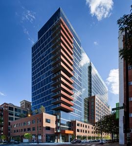 West Loop Retail on Mary Bartelme Park
